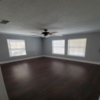1612 Lindsay St.
